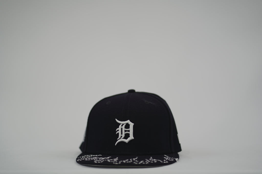 Detroit Tigers Flame Sashiko Fitted Hat 7 3/8